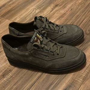 (WS1) Mephisto women’s brown/taupe Shoes